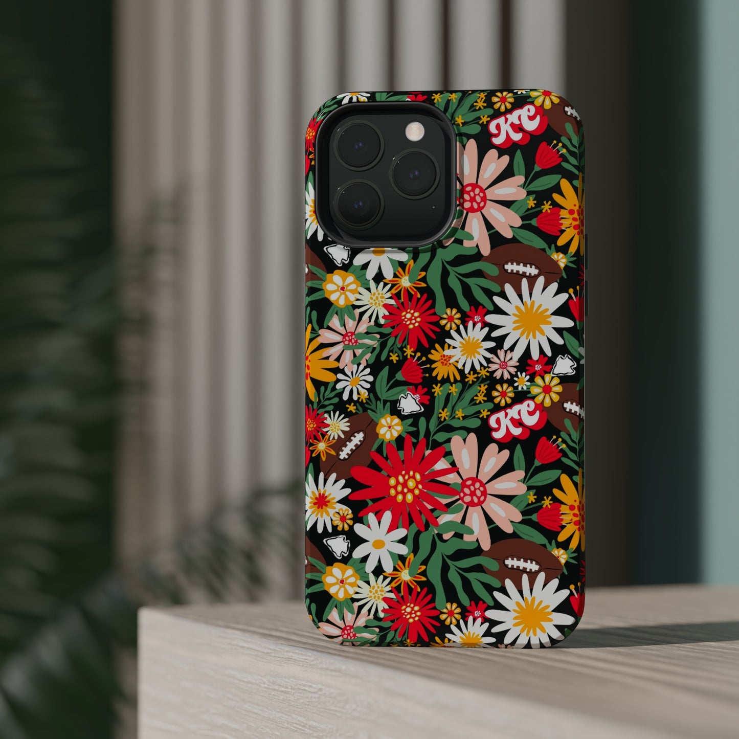 MagSafe Tough Cases - A new KC season in bloom