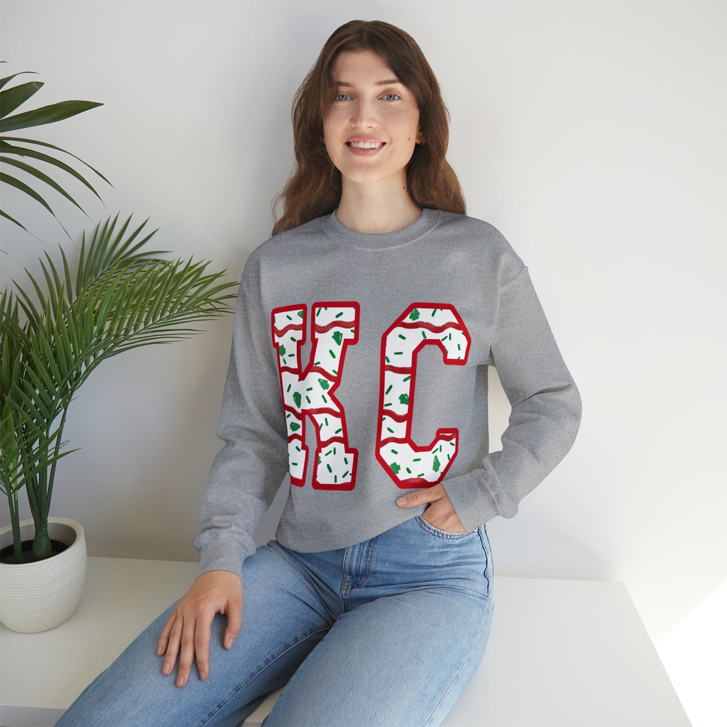 Unisex Heavy Blend™ Crewneck Sweatshirt - KC Christmas cake