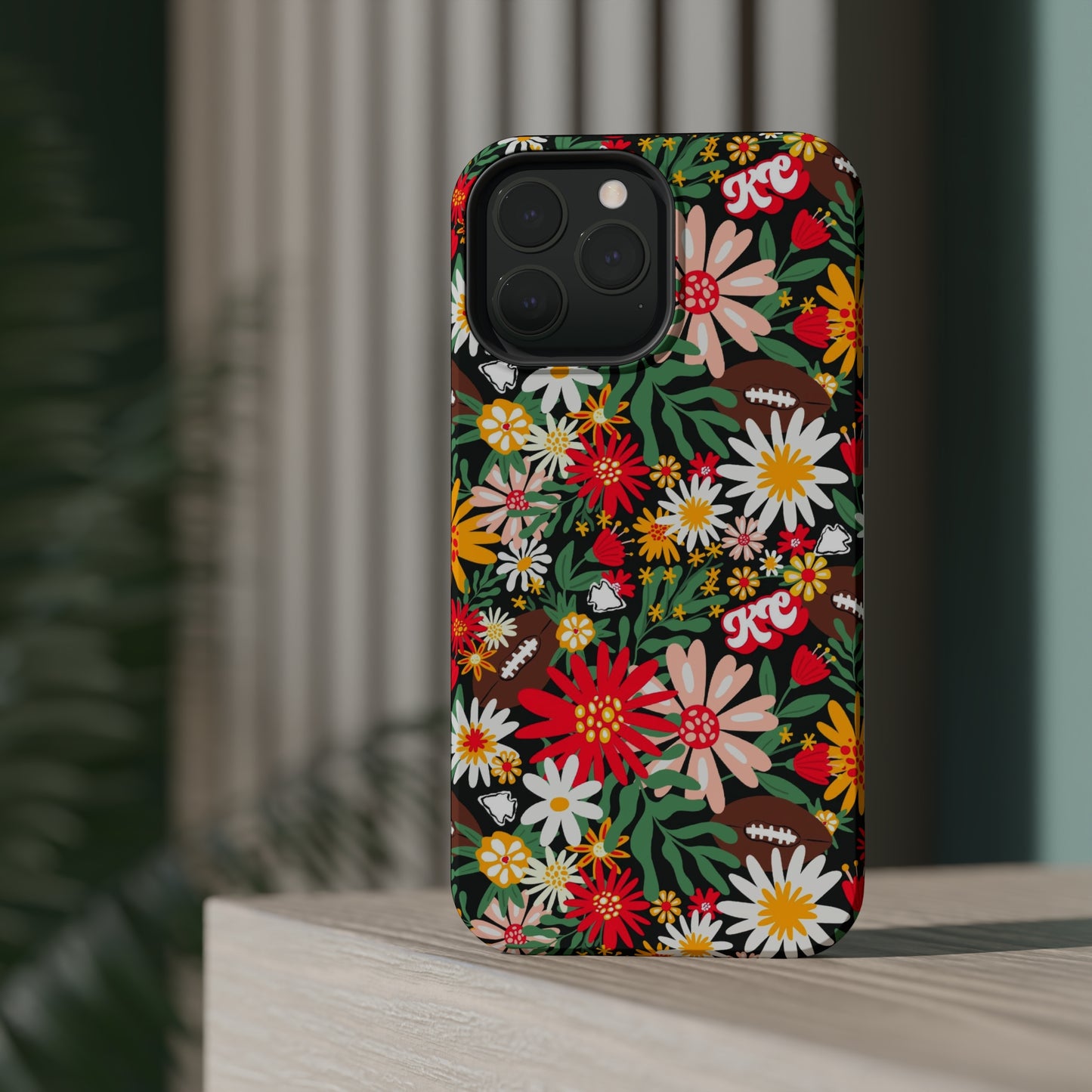 MagSafe Tough Cases - A new KC season in bloom